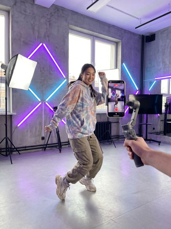 每日看料短视频-潮流舞蹈挑战